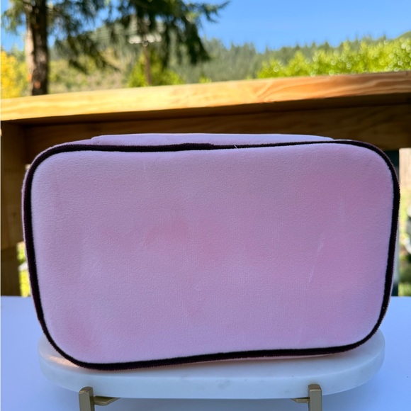 Juicy Couture Pink Velvet Cosmetic Bag-New - Picture 8 of 8
